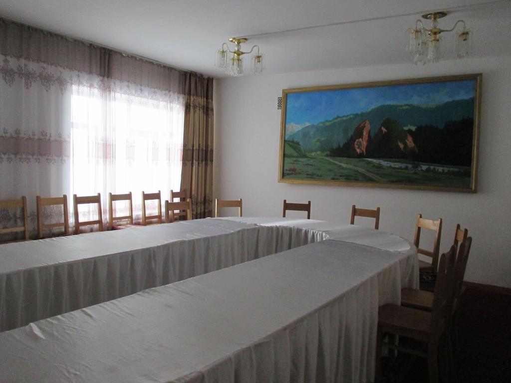Otel Issyk-Kul Karakol Exterior foto