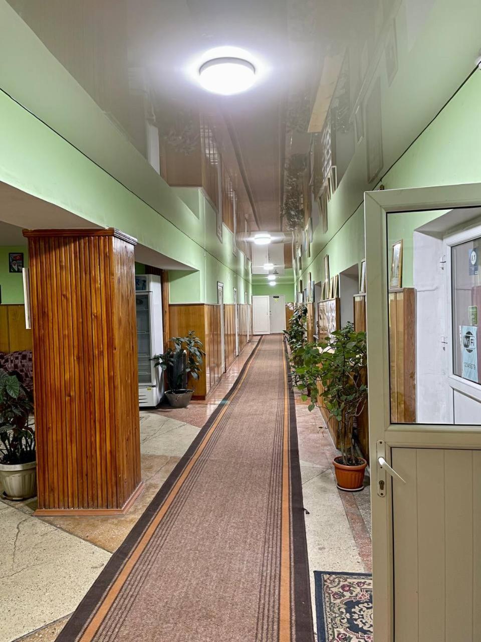 Otel Issyk-Kul Karakol Exterior foto