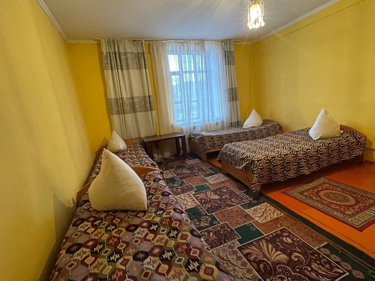 Otel Issyk-Kul Karakol Exterior foto