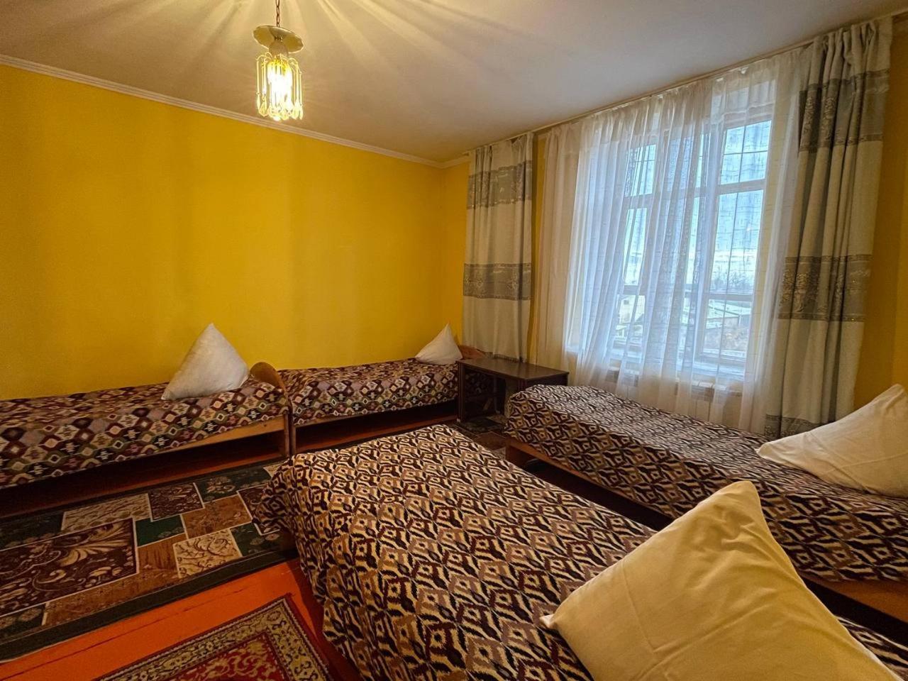 Otel Issyk-Kul Karakol Exterior foto