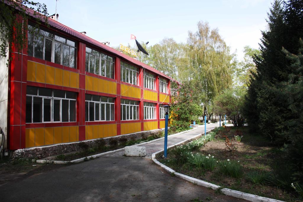 Otel Issyk-Kul Karakol Exterior foto