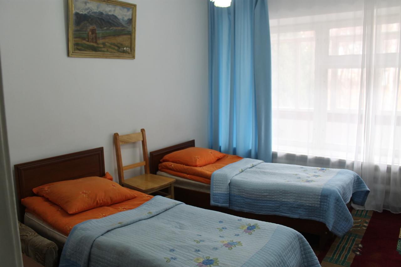 Otel Issyk-Kul Karakol Exterior foto